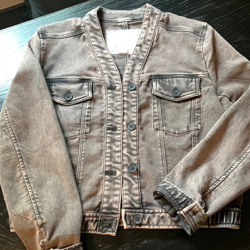 Anthropologie gray denim jacket size Small NWOT